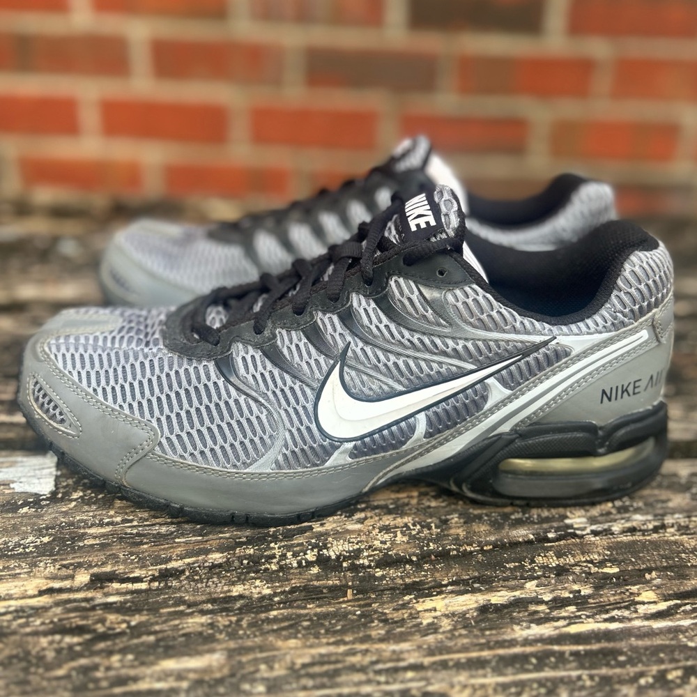 Nike Men's Air Max Torch 4 Running Shoes Size 10 Grey Black White